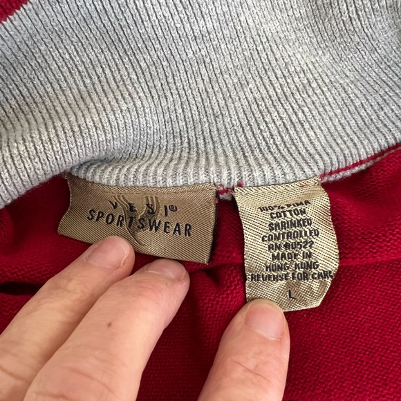 Wisconsin Badgers 1/4 zip sweater size L - Picture 3 of 4